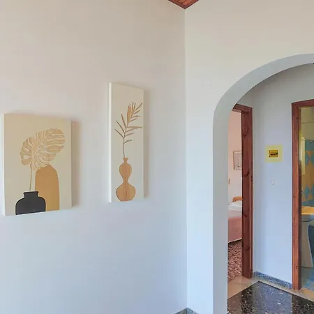 Irena Saint Stephanos Apartman Ájosz Sztéfanosz