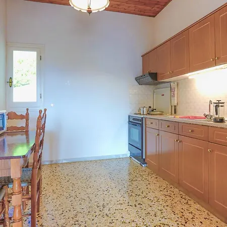 Irena Saint Stephanos Apartman *