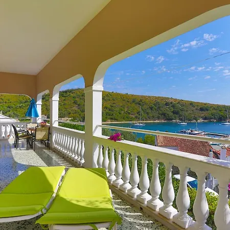 Irena Saint Stephanos *