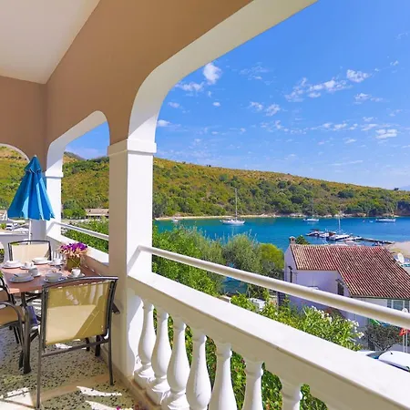 Irena Saint Stephanos * Agios Stefanos Kassiopi